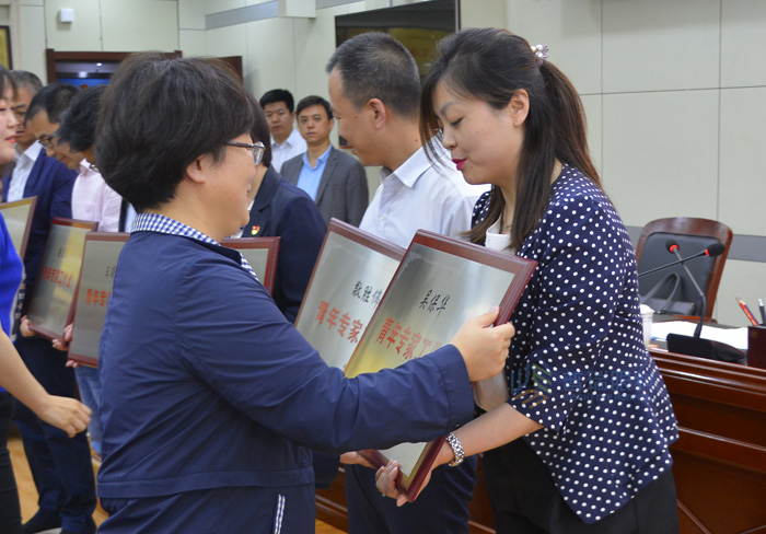 市卫健委系统专家工作室授牌，我院专家再获殊荣